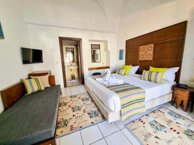 Bungalow Room
