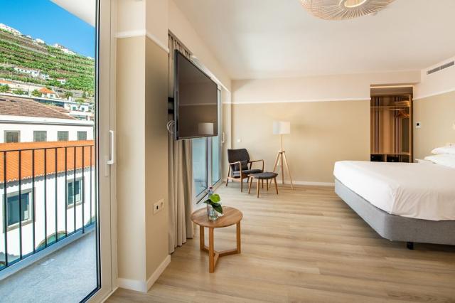 Superior Family Room