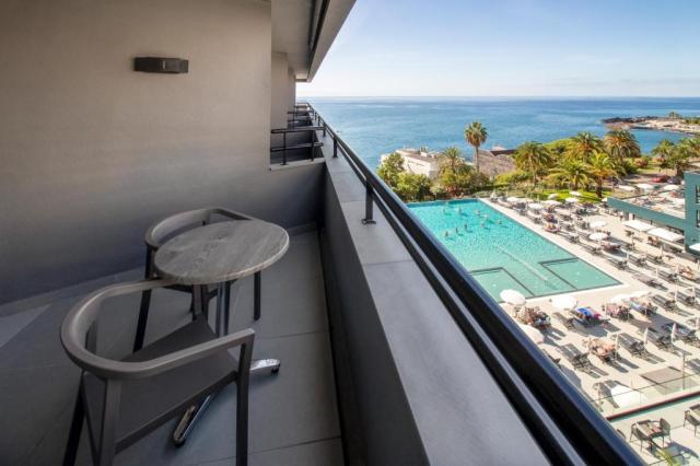 Standard Double Room Side Sea View