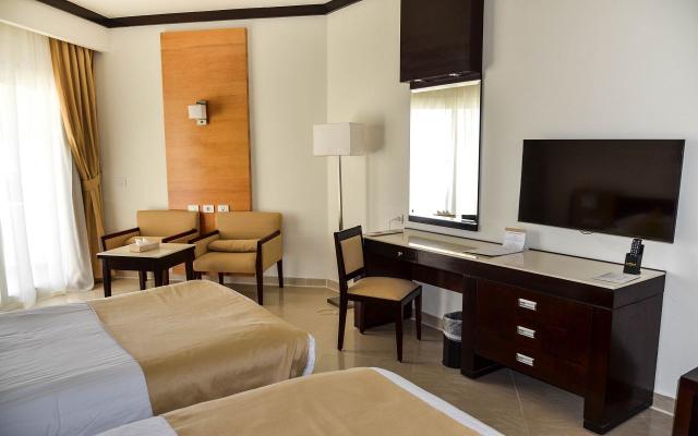 Superior Side SV Room 