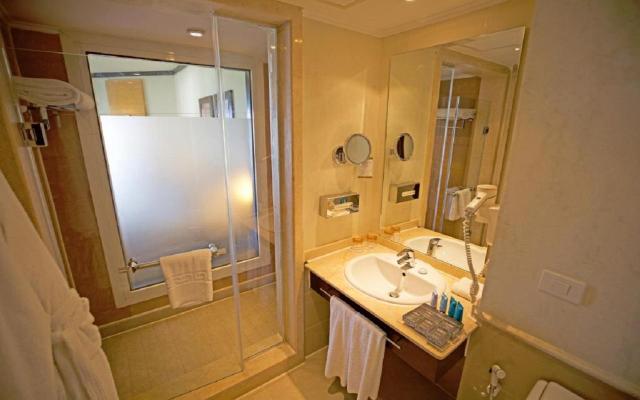 Deluxe Jacuzzi Room
