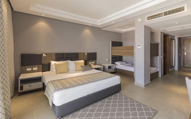 Family room (Bunk Bed) Aqua View