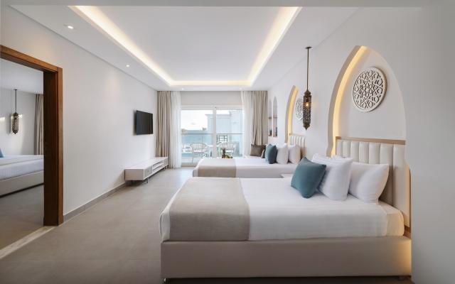 Family Suite Sea or Partial Sea View