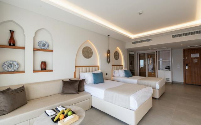 Family Suite Sea or Partial Sea View