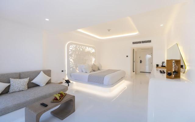 Gypster Jacuzzi Room