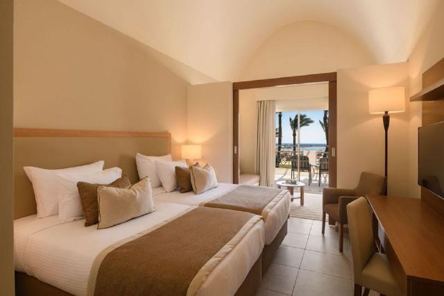 Family Deluxe Sea View Room 