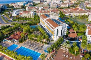 Hane Family Resort