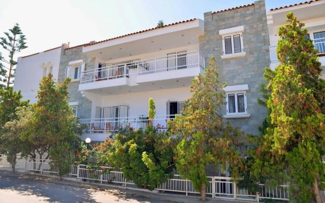 Anna Apartments