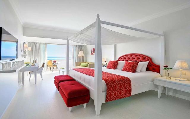 Whiterose Honeymoon Suite