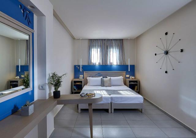 One Bedroom Suite Land View