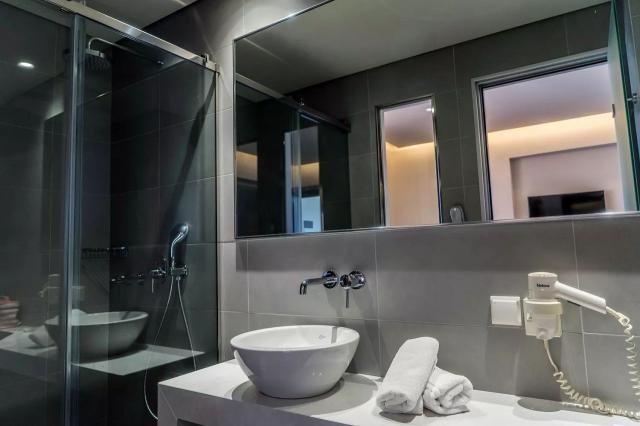 Deluxe Room Open Air Jacuzzi Sea View