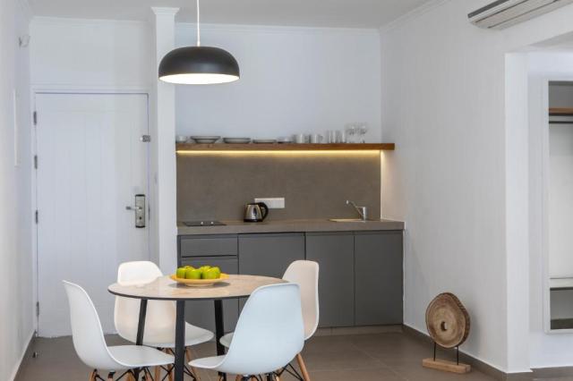 Superior One Bedroom Apartment