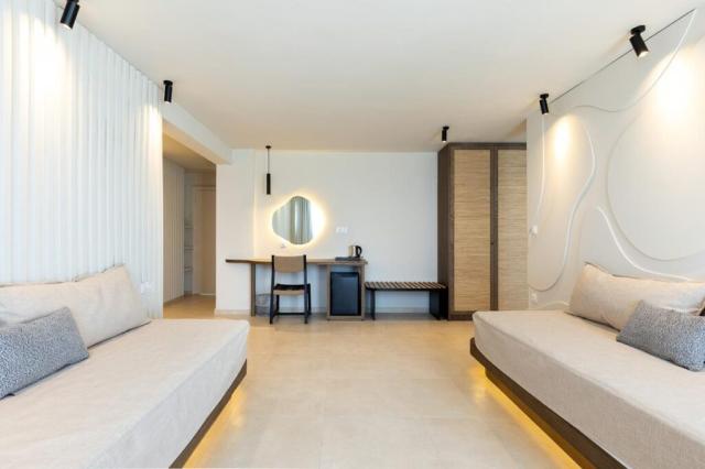Executive Suite Sea View