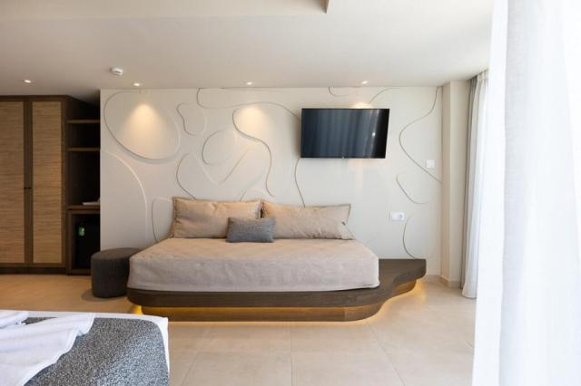 Junior Suite Open Plan Sea View