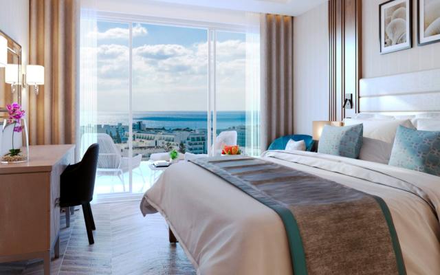 Junior Suite Pool and Garden View