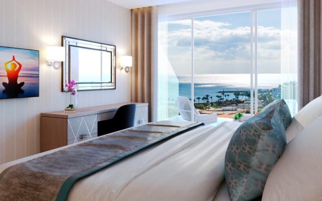 Junior Suite Pool and Garden View