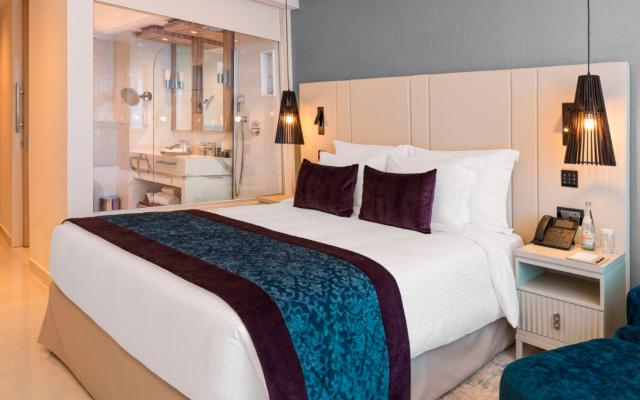 Deluxe Room Inland View