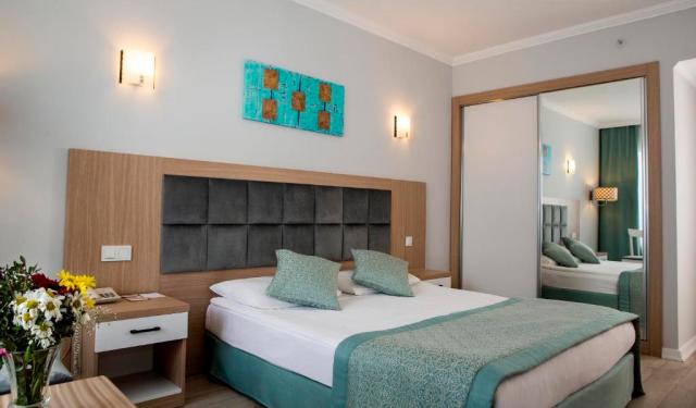 Side Sea View Standard Room