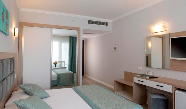 Side Sea View Standard Room