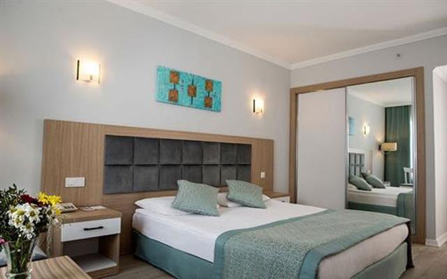 Corner Suite