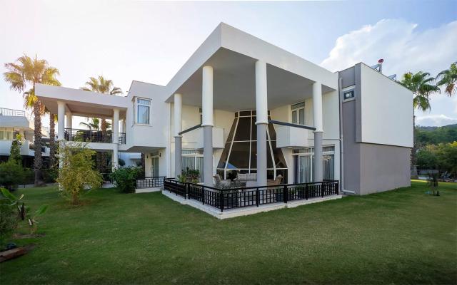 Deluxe 400 m2 Villa