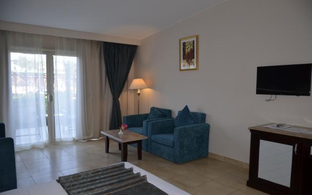 Bungalow Room