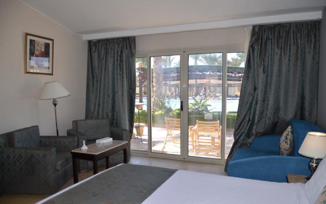 Bungalow Room
