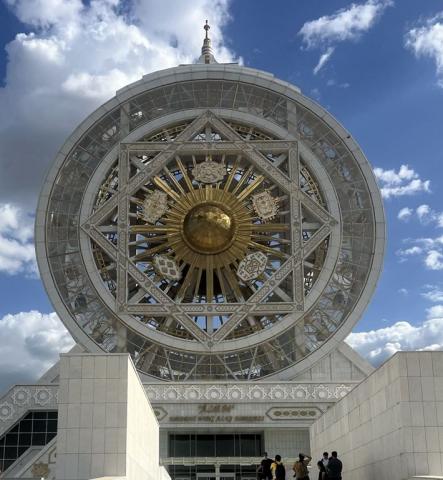 Poznávací zájezd Turkmenistán
