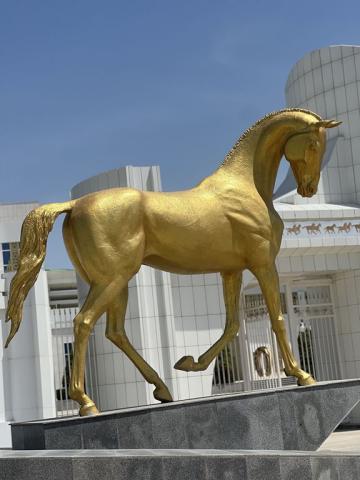 Poznávací zájezd Turkmenistán