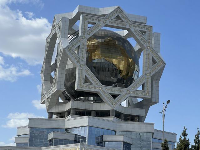 Poznávací zájezd Turkmenistán