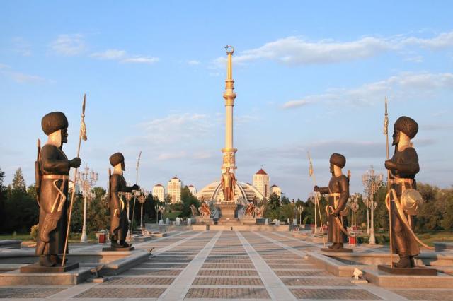 Poznávací zájezd Turkmenistán