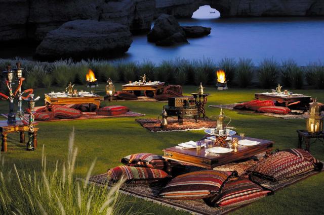 Večerné posedenie v Shangri-La Barr Al Jissah Resort & Spa, Al 