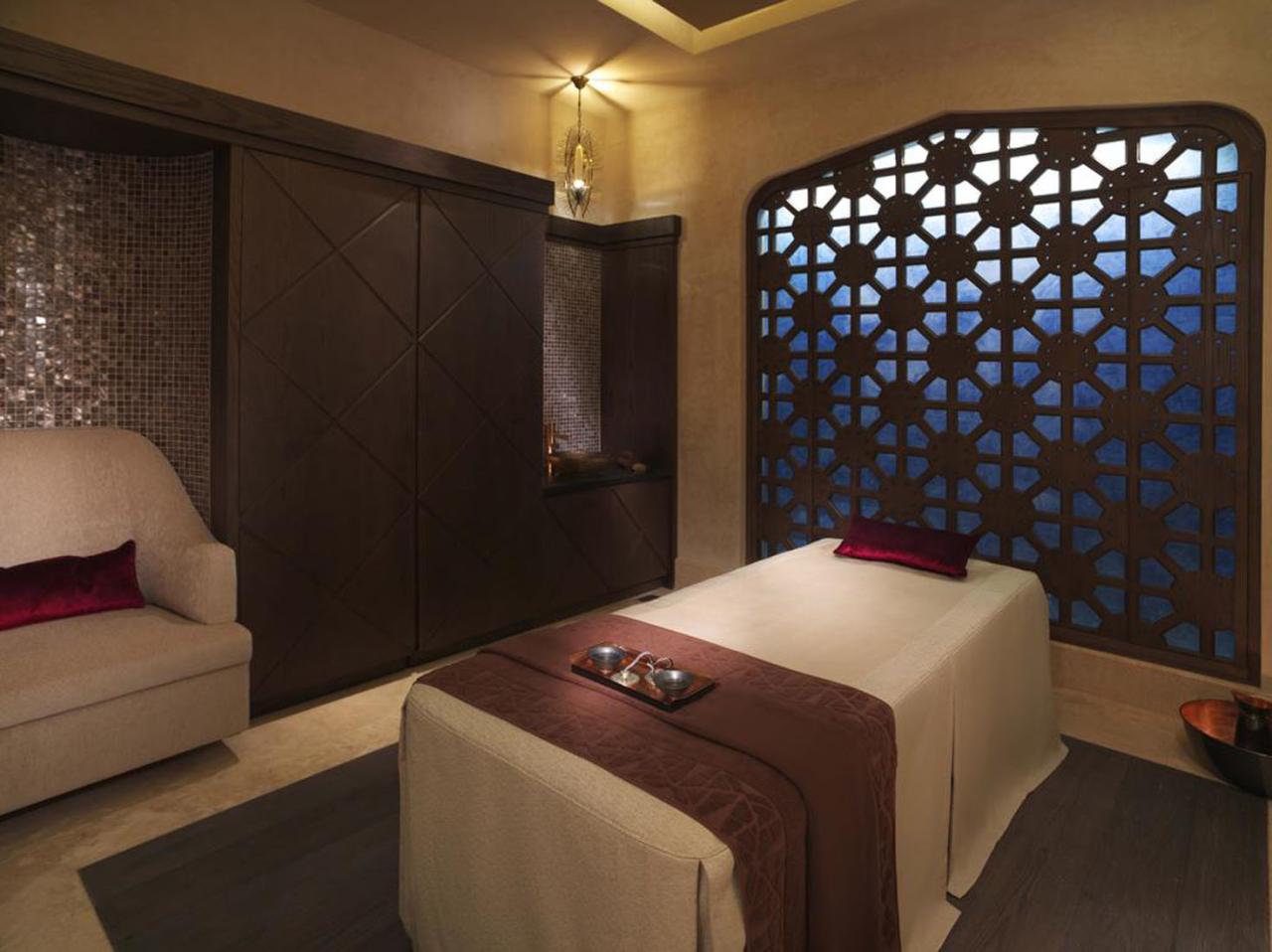 The Ritz Carlton Abu Dhabi Grand Canal