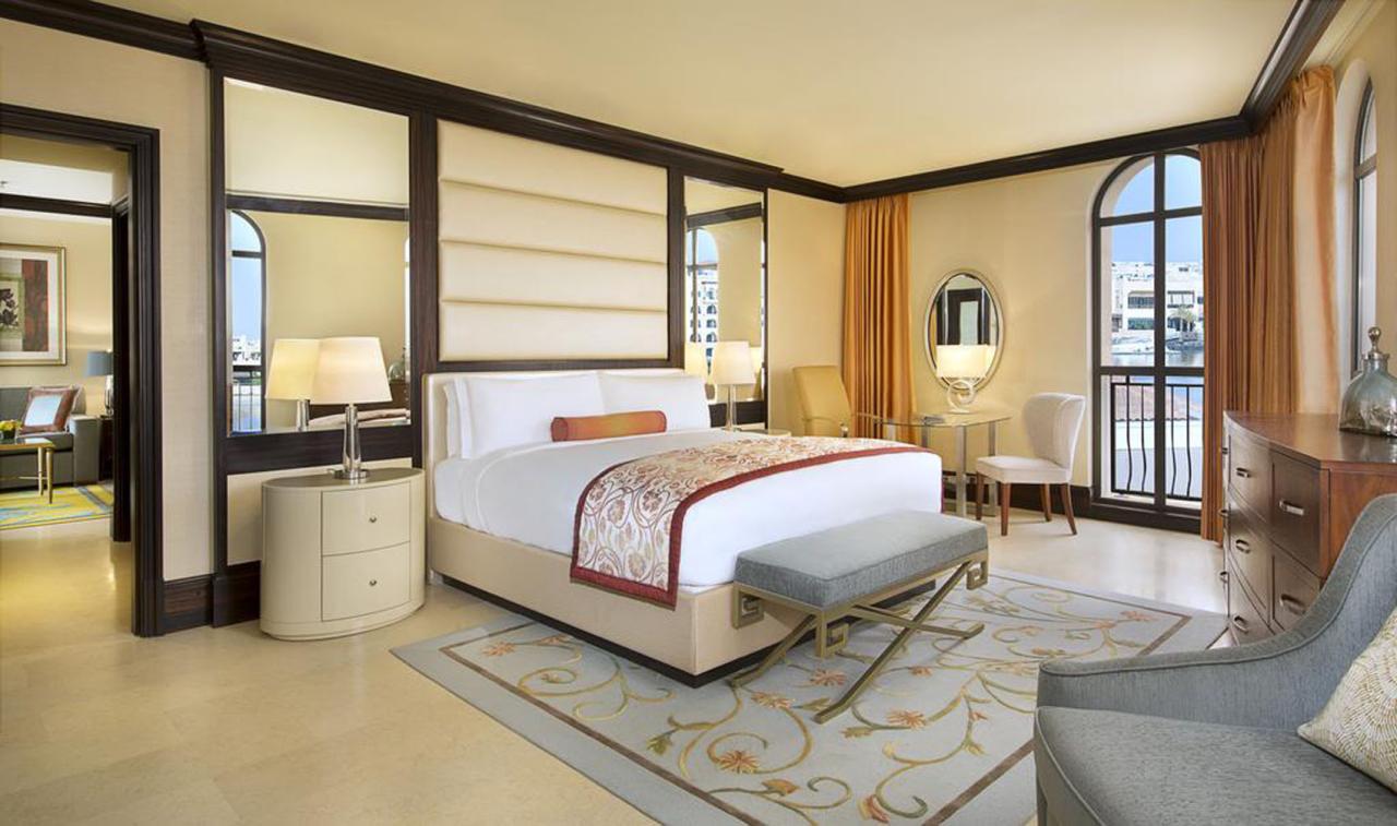 The Ritz Carlton Abu Dhabi Grand Canal