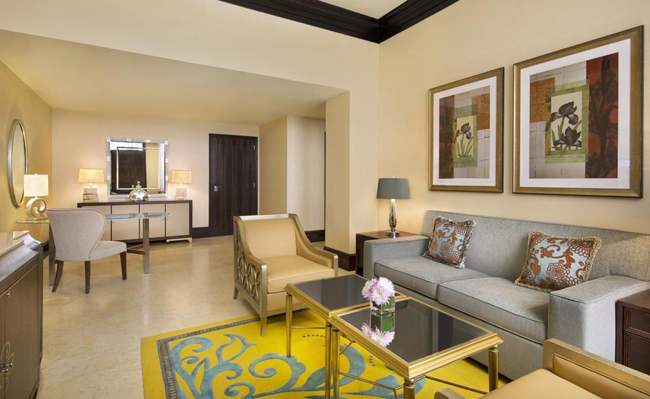 The Ritz Carlton Abu Dhabi Grand Canal