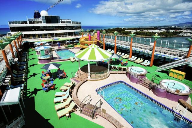 USA, Kanada na lodi Norwegian Jade
