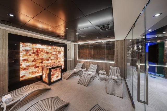 Spojené arabské emiráty, Katar z Dubaje na lodi MSC Euribia