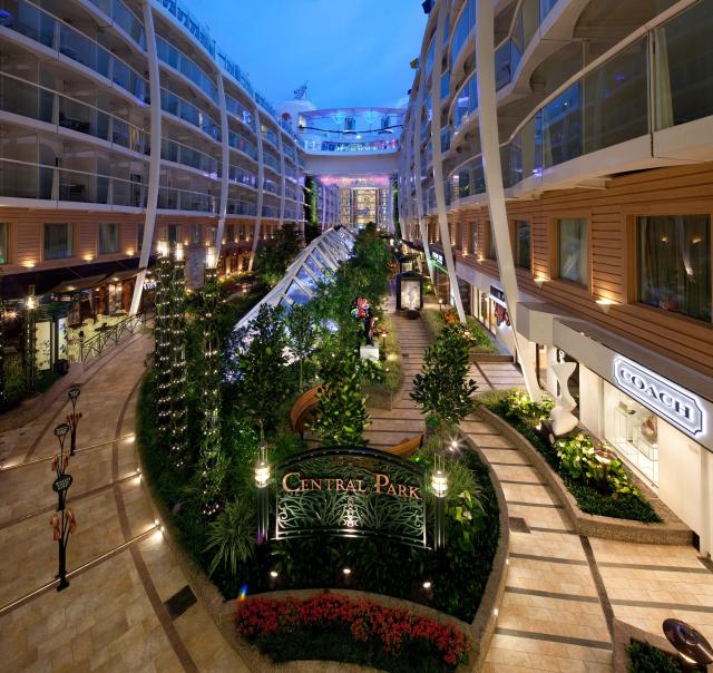 Španělsko, Itálie z Barcelony na lodi Allure of the Seas