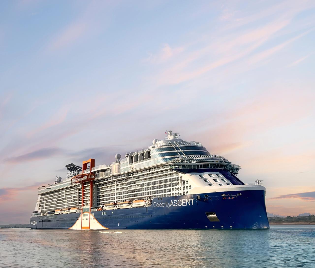 USA, Svatý Martin, Svatá Lucie, Grenada, Barbados, Antigua a Barbuda z Ford Lauderdale na lodi Celebrity Ascent