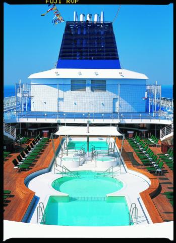 Finsko, Estonsko, Švédsko, Lotyšsko, Litva, Polsko, Německo, Dánsko, Velká Británie z Helsinek na lodi Norwegian Sun
