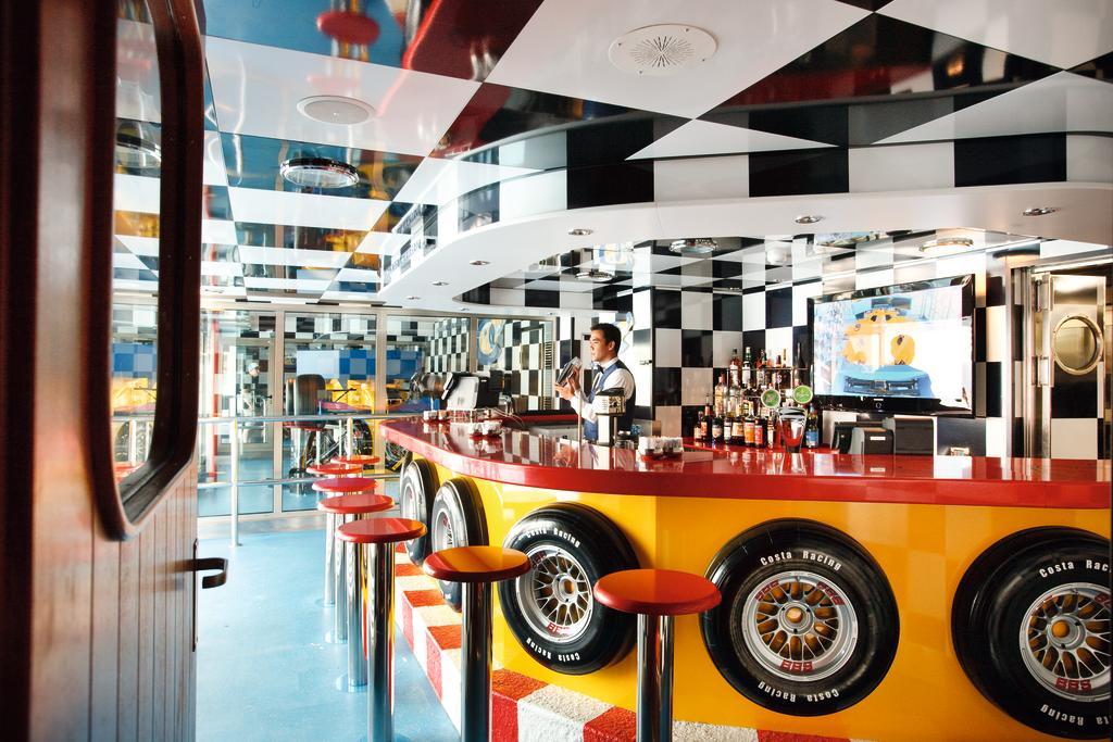 Itálie, Španělsko ze Savony na lodi Costa Pacifica