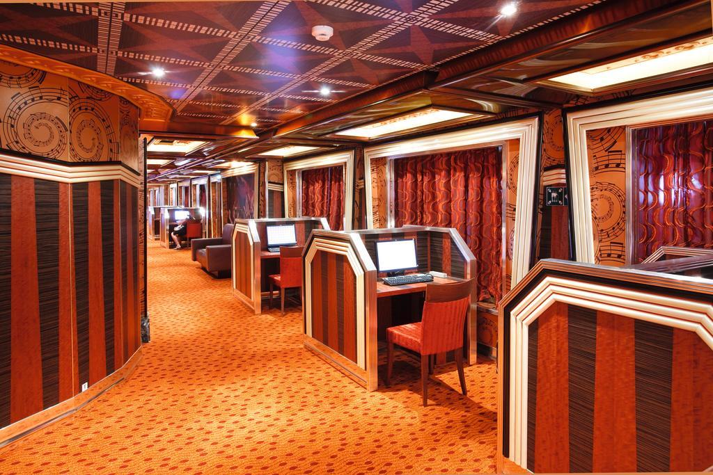 Itálie, Španělsko ze Savony na lodi Costa Pacifica