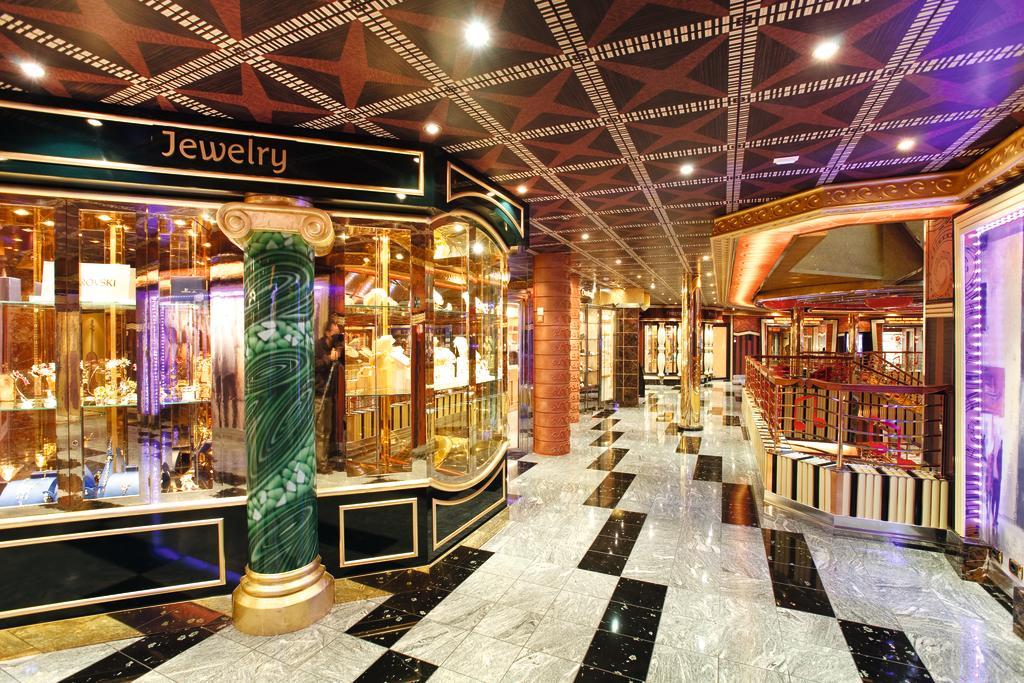 Itálie, Španělsko ze Savony na lodi Costa Pacifica