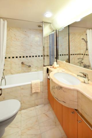 USA, Svatý Martin, Antigua a Barbuda, Svatá Lucie, Grenada ze San Juanu na lodi Celebrity Constellation