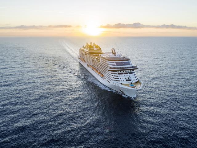 Francie, Portugalsko, Barbados, Svatý Kryštof a Nevis, Antigua a Barbuda, Dominika, Martinik, Guadeloupe z Le Havru na lodi MSC Virtuosa