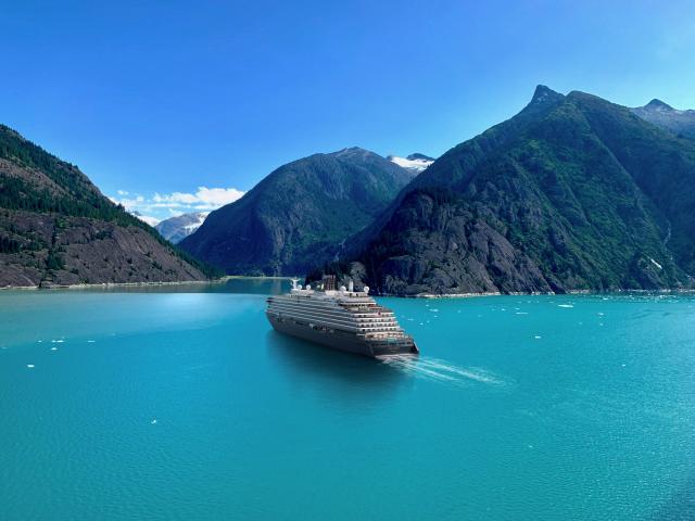 USA, Dominikánská republika, Svatý Martin, Zámořský departement Francie, Svatý Kryštof a Nevis z Miami na lodi Explora I