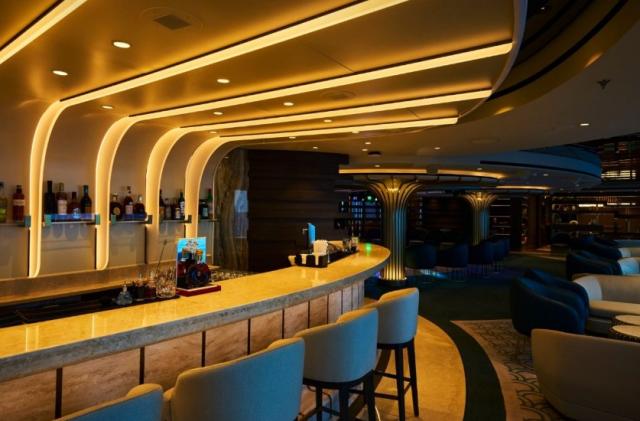 USA, Zámořské území Velké Británie, Antigua a Barbuda, Zámořské společenství Francie z Miami na lodi Explora II