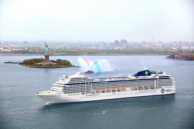 USA, Kajmanské ostrovy, Jamajka z Miami na lodi MSC Poesia