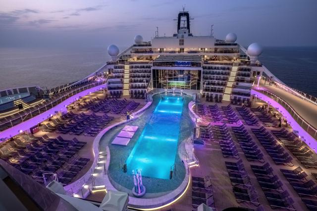 Spojené arabské emiráty, Omán, Egypt, Malta, Itálie, Francie, Španělsko z Abu Dhabi na lodi MSC World Europa