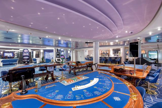 Francie, Španělsko, Velká Británie, Antigua a Barbuda, Svatý Martin, Svatý Kryštof a Nevis, Dominikánská republika z Marseille na lodi MSC Opera